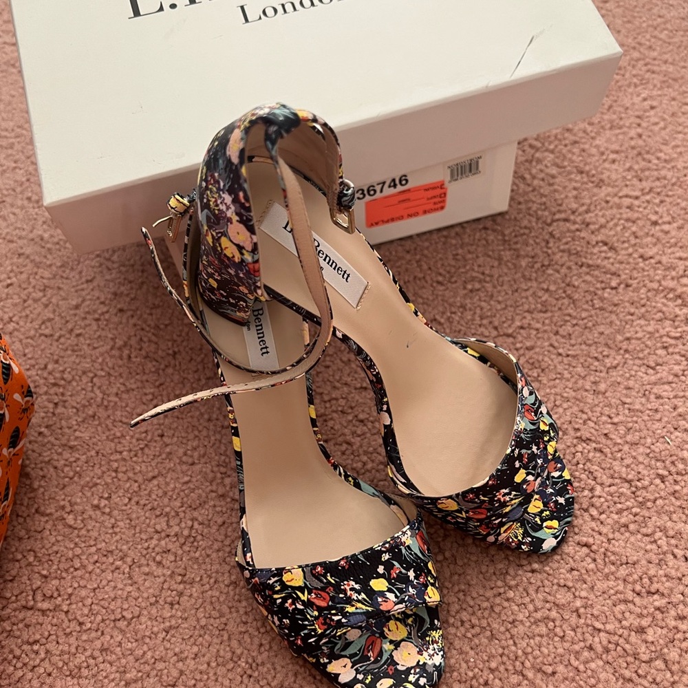 Beautiful Printed Leather Sandal